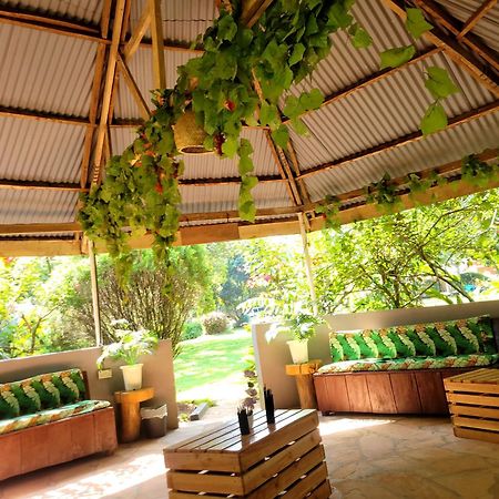 ホテル Philo Leisure Gardens カランガラ県 エクステリア 写真